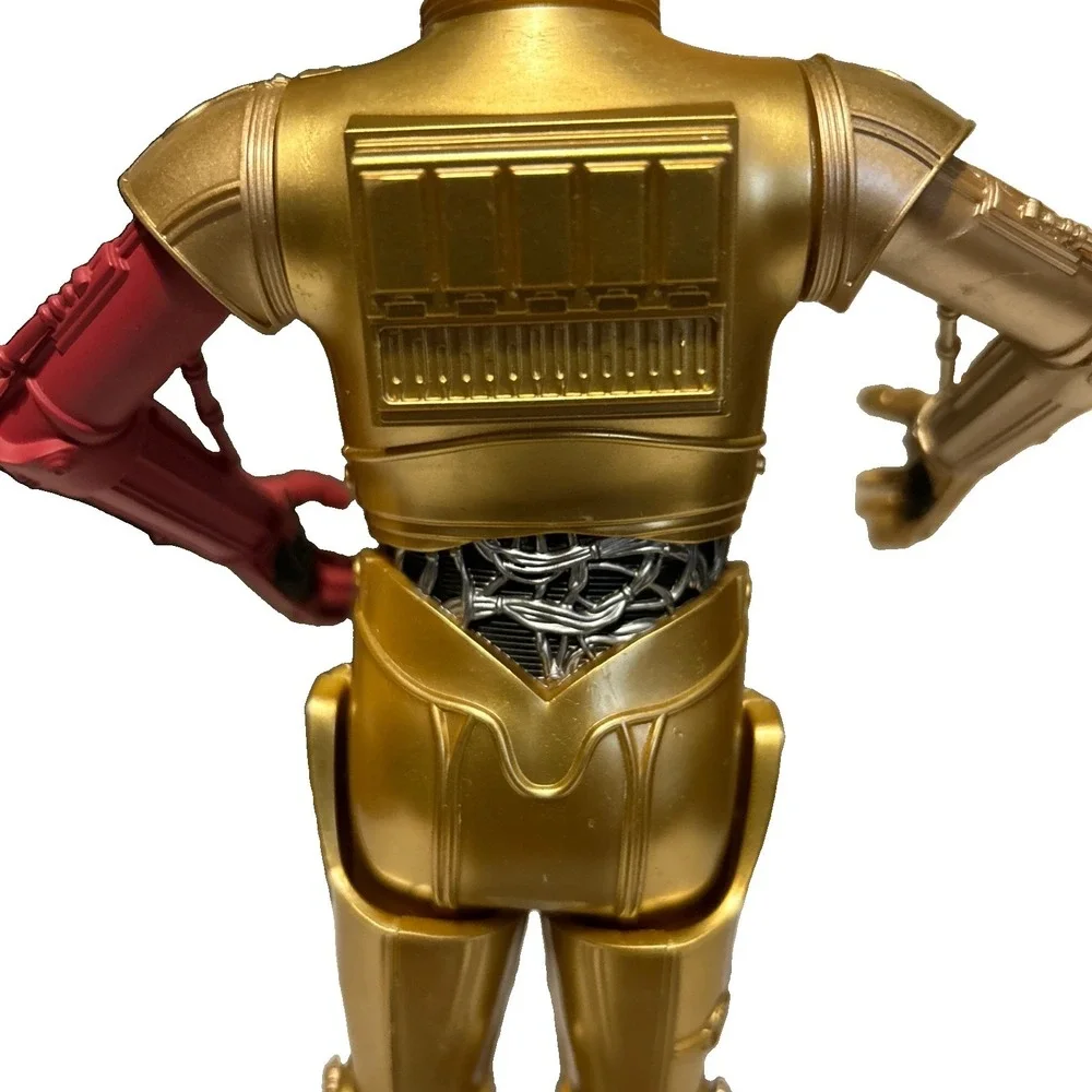 Star Wars C-3PO Red Arm feature from The Force Awakens 12